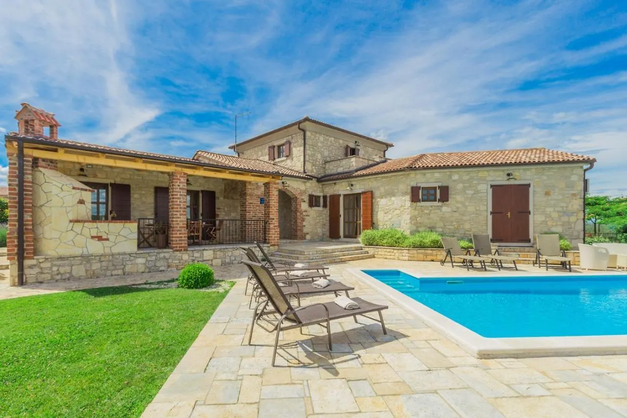 Villa Baldasera Vizinada 0*,  Croatia